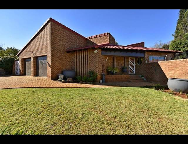 4 BEDROOM HOUSE FOR SALE IN GLENVISTA
